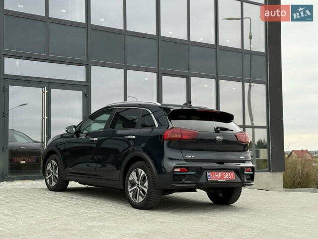 Синій Кіа Niro, об'ємом двигуна 0 л та пробігом 124 тис. км за 19950 $, фото 25 на Automoto.ua