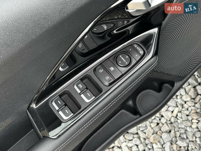 Синий Киа Niro, объемом двигателя 0 л и пробегом 46 тыс. км за 23050 $, фото 18 на Automoto.ua