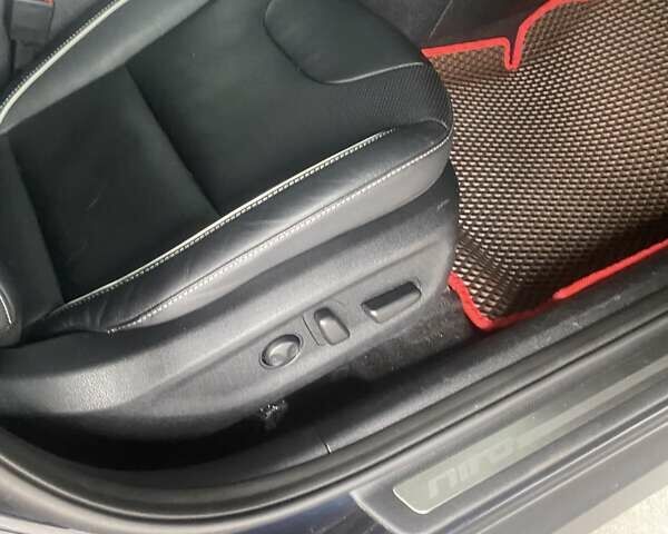 Синій Кіа Niro, об'ємом двигуна 0 л та пробігом 99 тис. км за 19000 $, фото 9 на Automoto.ua