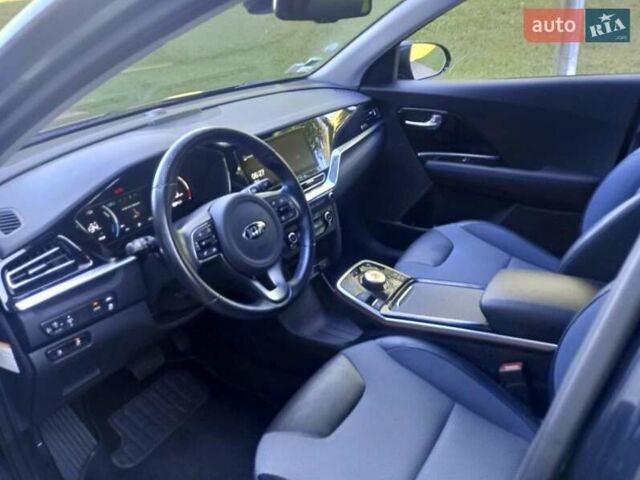 Синий Киа Niro, объемом двигателя 0 л и пробегом 101 тыс. км за 20950 $, фото 36 на Automoto.ua