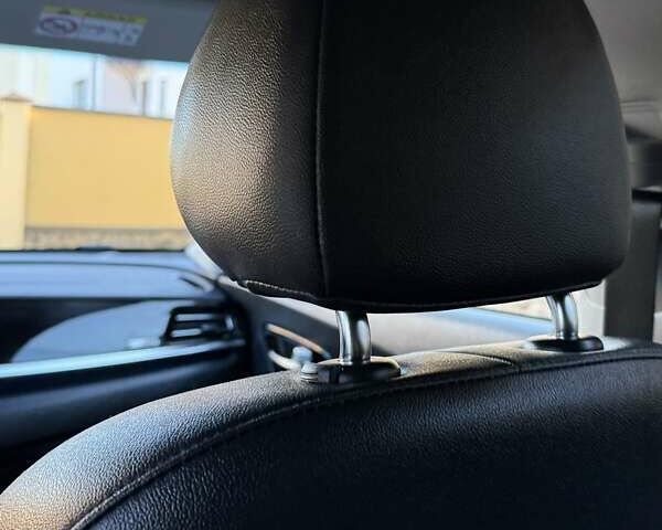 Синій Кіа Niro, об'ємом двигуна 0 л та пробігом 82 тис. км за 18950 $, фото 86 на Automoto.ua