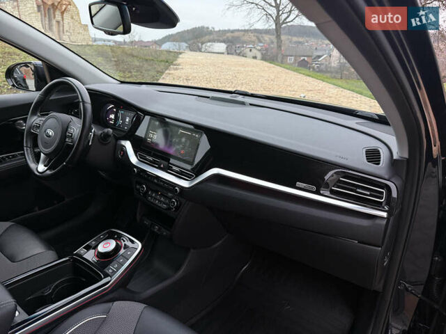 Синій Кіа Niro, об'ємом двигуна 0 л та пробігом 88 тис. км за 19750 $, фото 37 на Automoto.ua