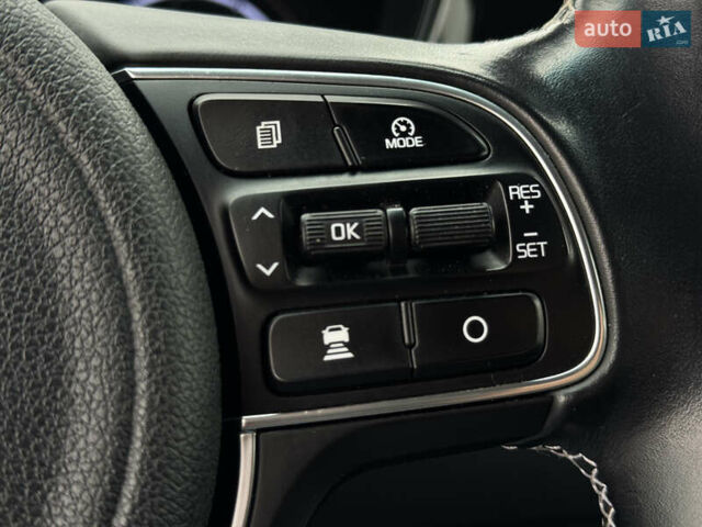 Синий Киа Niro, объемом двигателя 0 л и пробегом 147 тыс. км за 19500 $, фото 33 на Automoto.ua