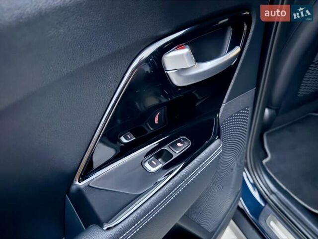 Синій Кіа Niro, об'ємом двигуна 0 л та пробігом 84 тис. км за 19450 $, фото 90 на Automoto.ua