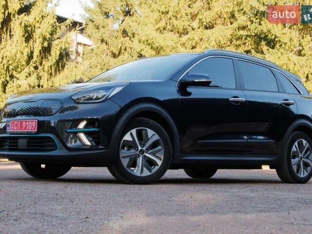 Синий Киа Niro, объемом двигателя 0 л и пробегом 125 тыс. км за 18950 $, фото 3 на Automoto.ua