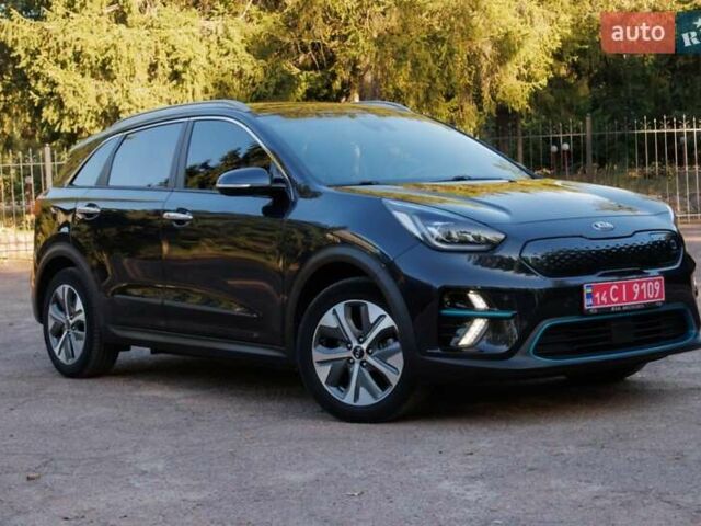 Синий Киа Niro, объемом двигателя 0 л и пробегом 125 тыс. км за 18950 $, фото 1 на Automoto.ua