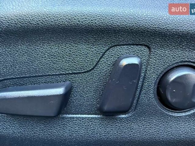 Синій Кіа Niro, об'ємом двигуна 0 л та пробігом 82 тис. км за 18950 $, фото 51 на Automoto.ua