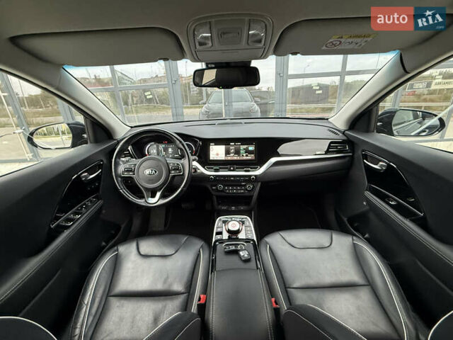 Синій Кіа Niro, об'ємом двигуна 0 л та пробігом 124 тис. км за 19950 $, фото 66 на Automoto.ua