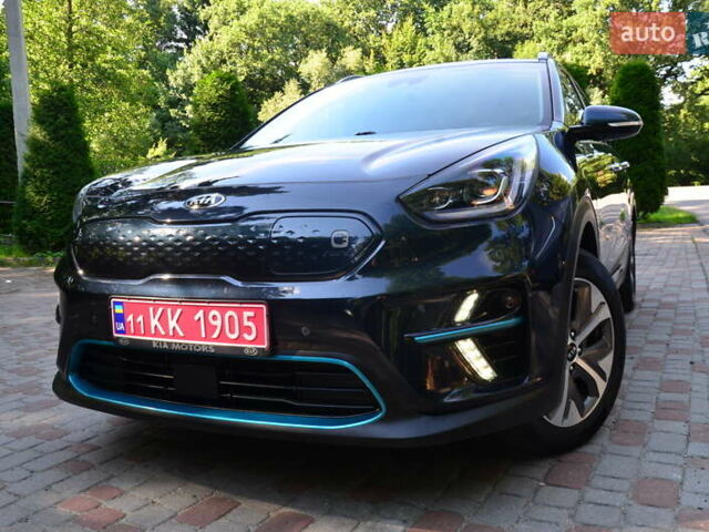 Синий Киа Niro, объемом двигателя 0 л и пробегом 82 тыс. км за 18950 $, фото 2 на Automoto.ua