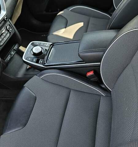 Синий Киа Niro, объемом двигателя 0 л и пробегом 101 тыс. км за 18200 $, фото 6 на Automoto.ua