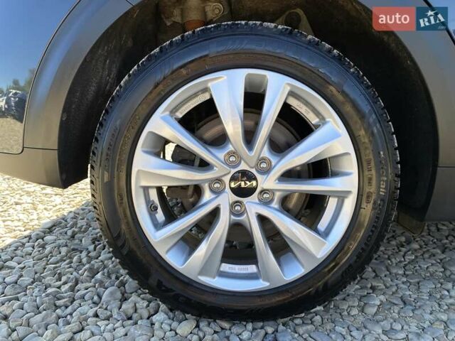 Синий Киа Niro, объемом двигателя 0 л и пробегом 105 тыс. км за 21500 $, фото 24 на Automoto.ua