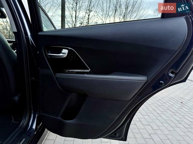 Синій Кіа Niro, об'ємом двигуна 0 л та пробігом 84 тис. км за 19450 $, фото 82 на Automoto.ua