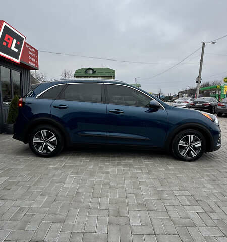Синій Кіа Niro, об'ємом двигуна 1.58 л та пробігом 68 тис. км за 19500 $, фото 6 на Automoto.ua
