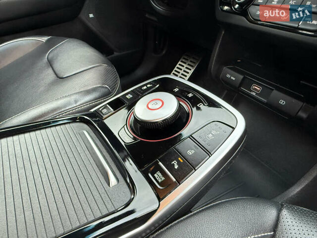 Синий Киа Niro, объемом двигателя 0 л и пробегом 88 тыс. км за 20999 $, фото 25 на Automoto.ua