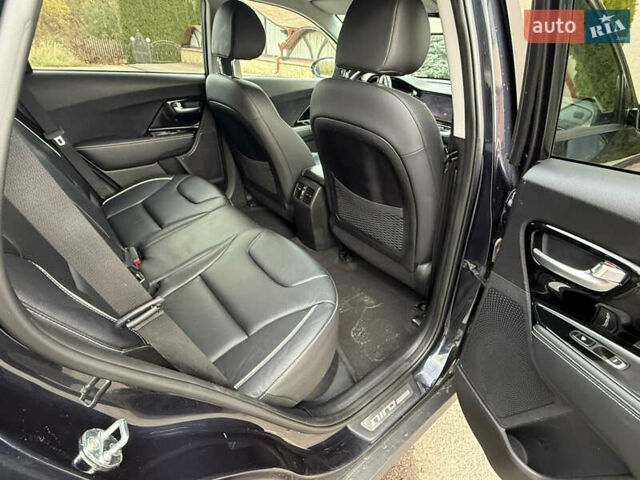 Синій Кіа Niro, об'ємом двигуна 0 л та пробігом 136 тис. км за 19350 $, фото 58 на Automoto.ua