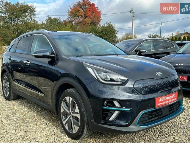 Синій Кіа Niro, об'ємом двигуна 0 л та пробігом 57 тис. км за 24700 $, фото 40 на Automoto.ua