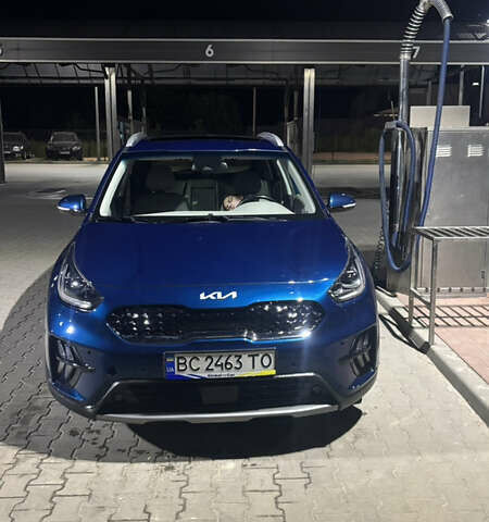 Синій Кіа Niro, об'ємом двигуна 1.58 л та пробігом 77 тис. км за 21000 $, фото 6 на Automoto.ua
