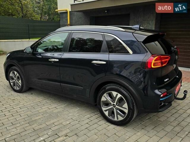 Синий Киа Niro, объемом двигателя 0 л и пробегом 139 тыс. км за 18950 $, фото 5 на Automoto.ua