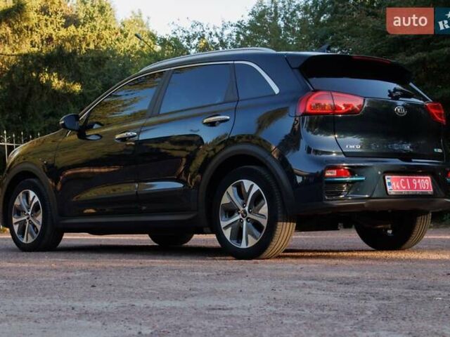 Синий Киа Niro, объемом двигателя 0 л и пробегом 125 тыс. км за 18950 $, фото 18 на Automoto.ua