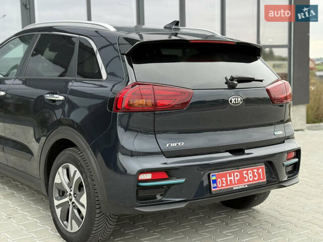 Синій Кіа Niro, об'ємом двигуна 0 л та пробігом 124 тис. км за 19950 $, фото 26 на Automoto.ua