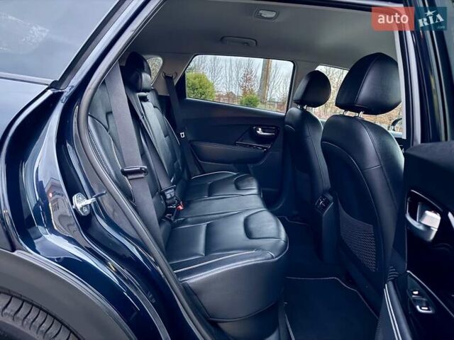 Синій Кіа Niro, об'ємом двигуна 0 л та пробігом 84 тис. км за 19450 $, фото 85 на Automoto.ua
