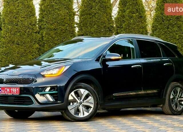 Синій Кіа Niro, об'ємом двигуна 0 л та пробігом 69 тис. км за 19999 $, фото 4 на Automoto.ua