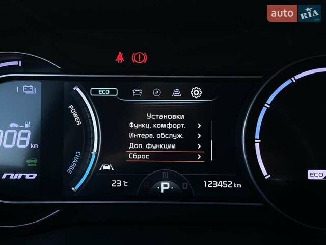 Синий Киа Niro, объемом двигателя 0 л и пробегом 123 тыс. км за 20600 $, фото 36 на Automoto.ua