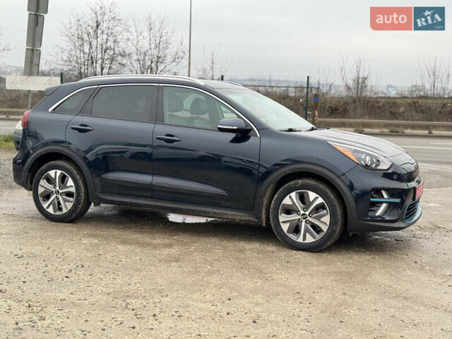 Синій Кіа Niro, об'ємом двигуна 0 л та пробігом 67 тис. км за 19000 $, фото 9 на Automoto.ua