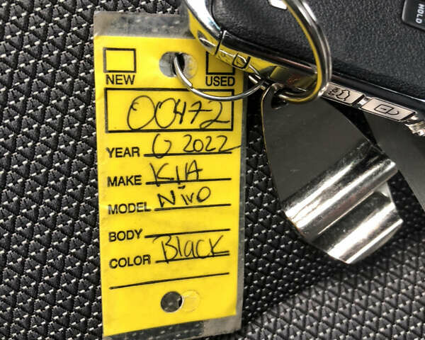 Синій Кіа Niro, об'ємом двигуна 0 л та пробігом 85 тис. км за 21850 $, фото 72 на Automoto.ua