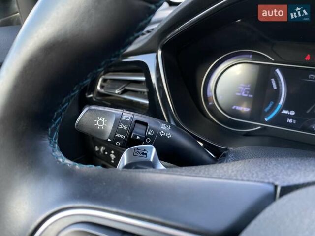Синий Киа Niro, объемом двигателя 0 л и пробегом 70 тыс. км за 23200 $, фото 32 на Automoto.ua