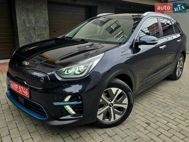 Синий Киа Niro, объемом двигателя 0 л и пробегом 139 тыс. км за 18950 $, фото 2 на Automoto.ua