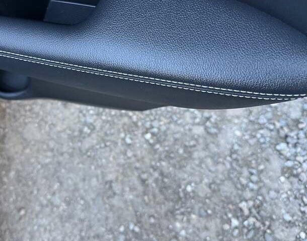 Синій Кіа Niro, об'ємом двигуна 0 л та пробігом 82 тис. км за 18950 $, фото 100 на Automoto.ua
