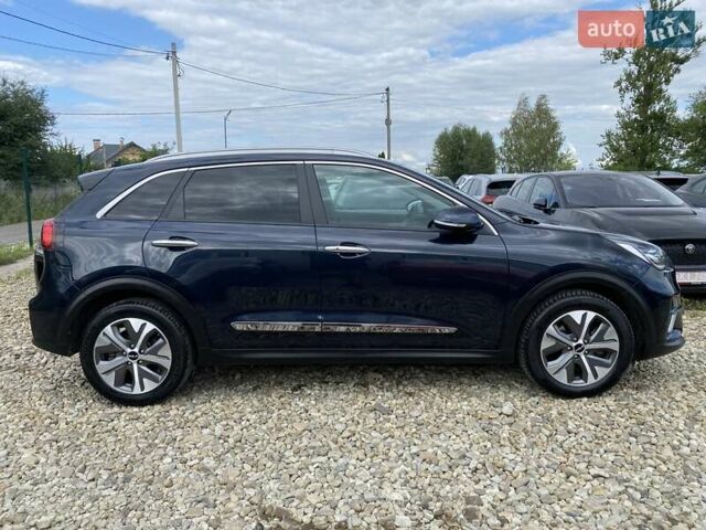Синий Киа Niro, объемом двигателя 0 л и пробегом 70 тыс. км за 23200 $, фото 13 на Automoto.ua