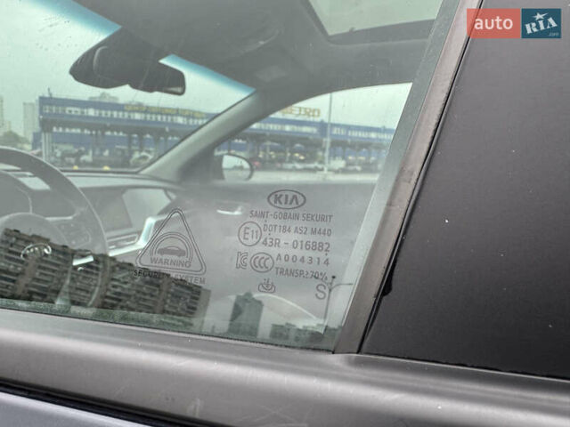 Синий Киа Niro, объемом двигателя 0 л и пробегом 147 тыс. км за 19500 $, фото 70 на Automoto.ua