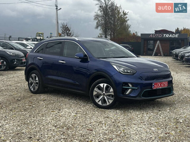 Синий Киа Niro, объемом двигателя 0 л и пробегом 60 тыс. км за 21999 $, фото 3 на Automoto.ua