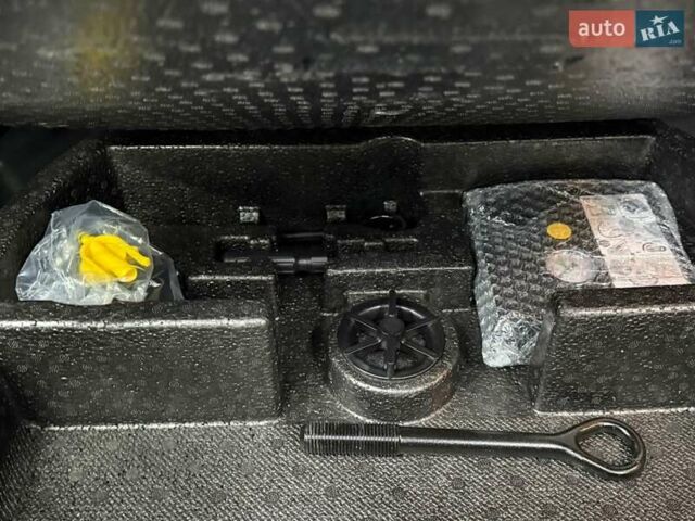 Синий Киа Niro, объемом двигателя 0 л и пробегом 130 тыс. км за 19037 $, фото 34 на Automoto.ua