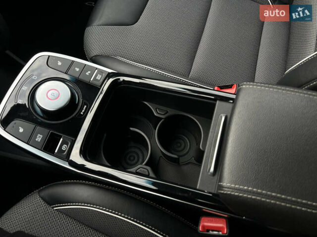 Синий Киа Niro, объемом двигателя 0 л и пробегом 77 тыс. км за 21606 $, фото 61 на Automoto.ua