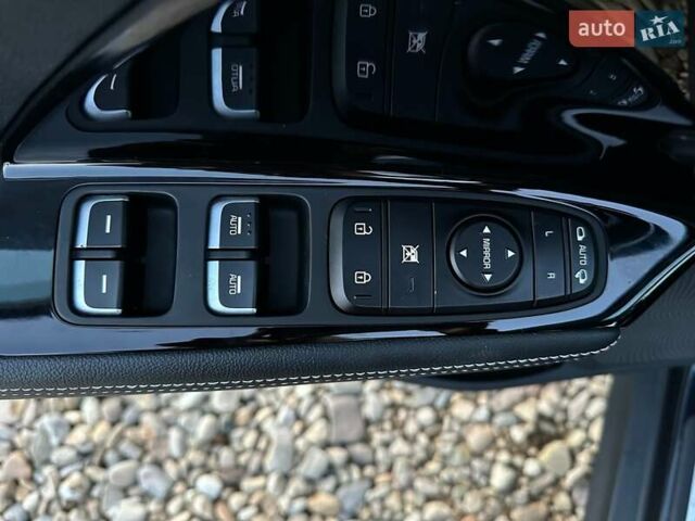 Синий Киа Niro, объемом двигателя 0 л и пробегом 96 тыс. км за 22900 $, фото 4 на Automoto.ua