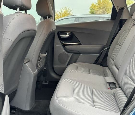 Синий Киа Niro, объемом двигателя 1.6 л и пробегом 68 тыс. км за 19500 $, фото 14 на Automoto.ua