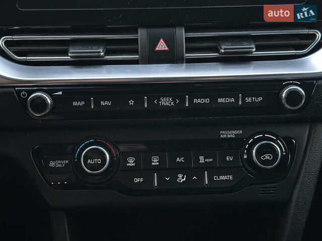 Синий Киа Niro, объемом двигателя 0 л и пробегом 108 тыс. км за 19400 $, фото 46 на Automoto.ua