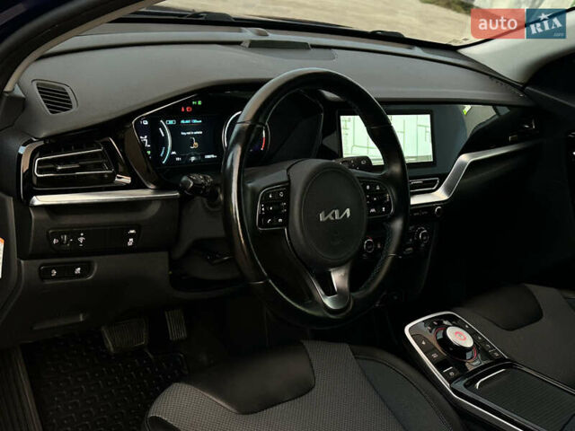 Синий Киа Niro, объемом двигателя 0 л и пробегом 108 тыс. км за 19400 $, фото 35 на Automoto.ua