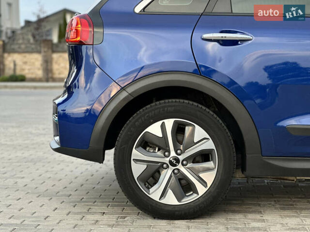 Синий Киа Niro, объемом двигателя 0 л и пробегом 109 тыс. км за 18950 $, фото 30 на Automoto.ua