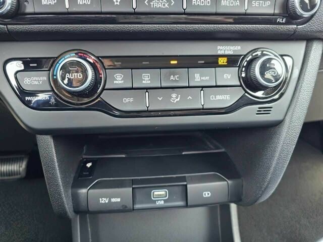 Кіа Niro 2022 у Кропивницькому (Кіровограді) на Automoto.ua Синій Кіа Niro, об'ємом двигуна 0 л та пробігом 14 тис. км за 14000 $, фото 7 на Automoto.ua