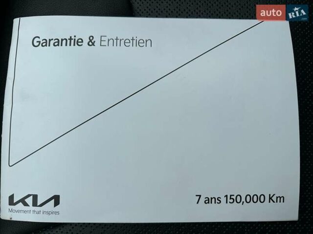 Синій Кіа Niro, об'ємом двигуна 0 л та пробігом 71 тис. км за 24900 $, фото 76 на Automoto.ua