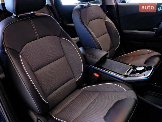 Синий Киа Niro, объемом двигателя 0 л и пробегом 97 тыс. км за 22500 $, фото 50 на Automoto.ua