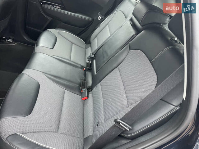 Синий Киа Niro, объемом двигателя 0 л и пробегом 95 тыс. км за 17900 $, фото 18 на Automoto.ua