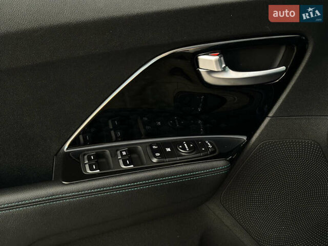 Синий Киа Niro, объемом двигателя 0 л и пробегом 108 тыс. км за 19400 $, фото 32 на Automoto.ua