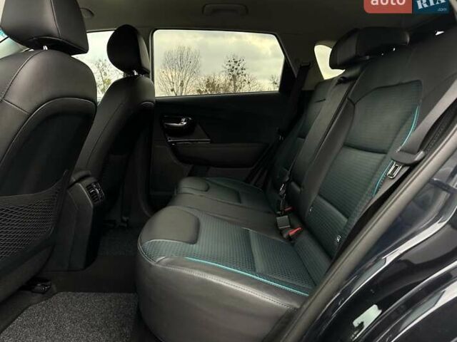 Синій Кіа Niro, об'ємом двигуна 0 л та пробігом 71 тис. км за 24900 $, фото 80 на Automoto.ua