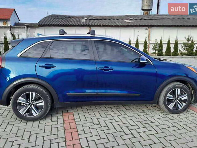 Синий Киа Niro, объемом двигателя 1.58 л и пробегом 85 тыс. км за 16400 $, фото 1 на Automoto.ua
