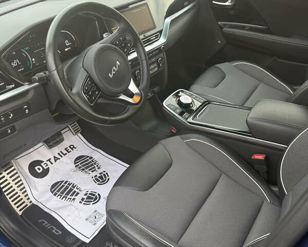 Синій Кіа Niro, об'ємом двигуна 0 л та пробігом 47 тис. км за 24400 $, фото 15 на Automoto.ua